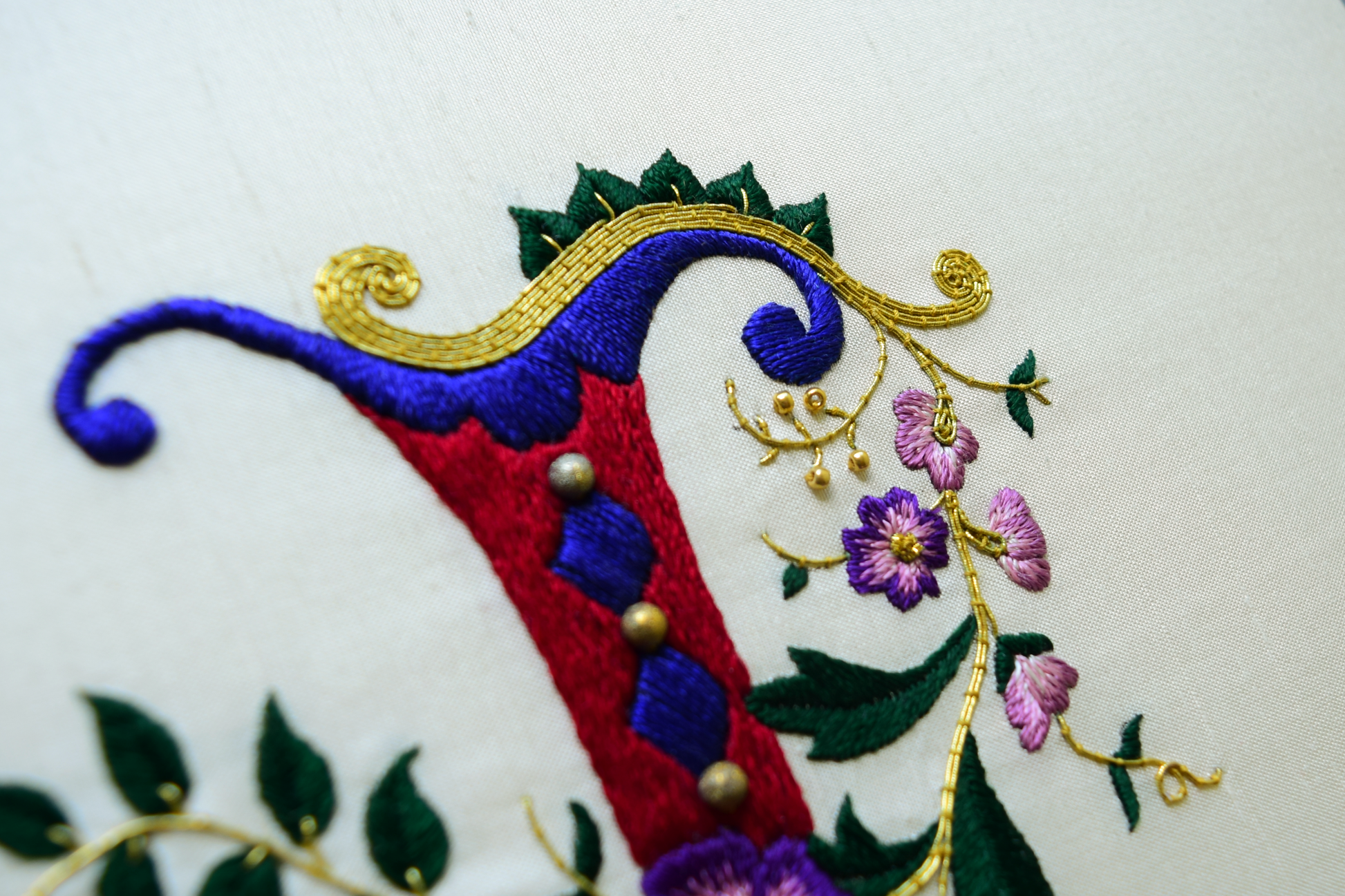 Heraldic Family Heirloom Initial in Goldwork and Silk – Broiderie Stitch